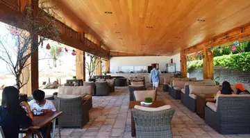 The Cliff Resort & Residences