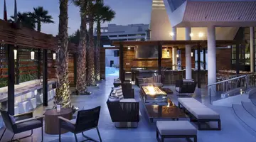 The Creekside Hotel(ex Jumeirah Creekside Hotel)