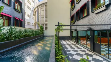 The Editory Boulevard Aliados