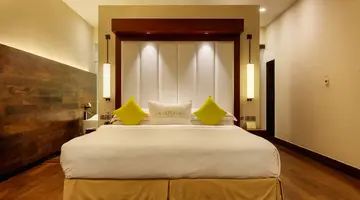 The Fortress Resort & Spa 5