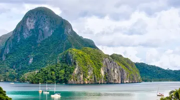 The Funny Lion El Nido
