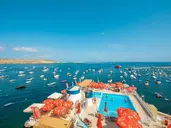 The Gillieru Harbour Hotel