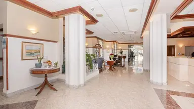 The Gillieru Harbour Hotel