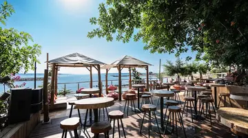 The Golden Coast Beach Hotel