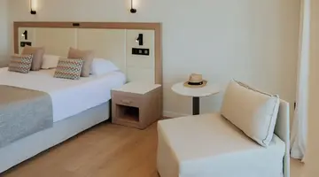 The Golden Coast Beach Hotel