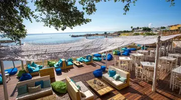 The Golden Coast Beach Hotel