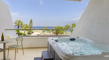 The Golden Coast Beach Hotel