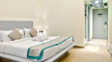 The Golden Crown Hotel