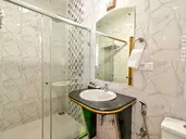 The Grand Leoney Resort