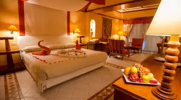 THE GRAND RESORT