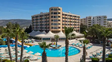 THE HOLIDAY RESORT