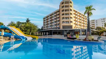 THE HOLIDAY RESORT