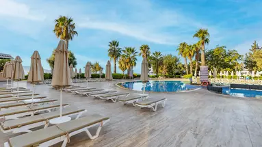 THE HOLIDAY RESORT