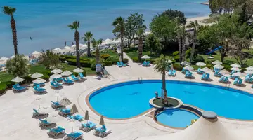 THE HOLIDAY RESORT