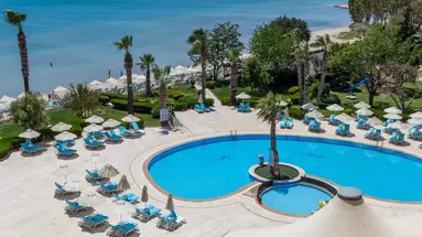 THE HOLIDAY RESORT
