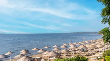 THE HOLIDAY RESORT