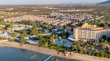 THE HOLIDAY RESORT