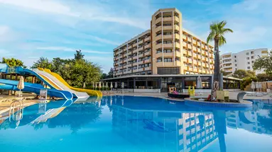 THE HOLIDAY RESORT