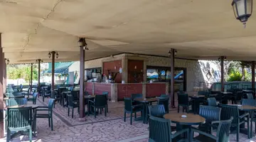 THE HOLIDAY RESORT