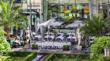 The Hotel du Collectionneur Paris