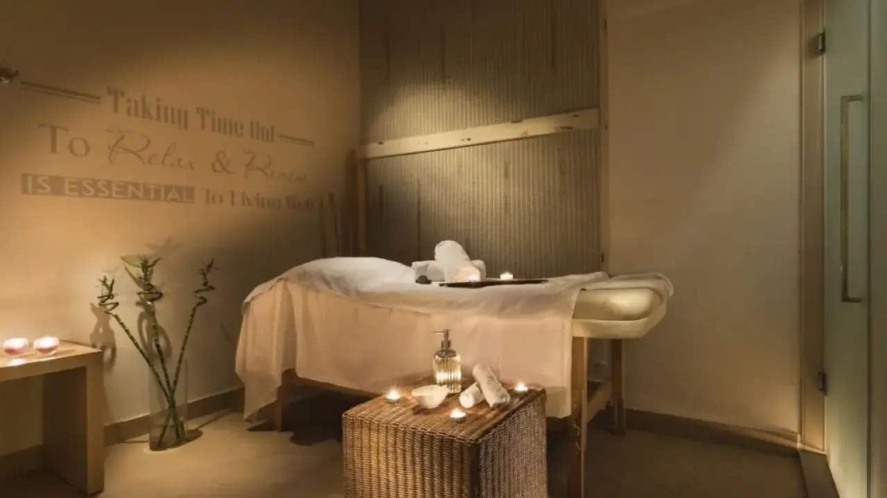 The Island Hotel (Adults Only 16+)