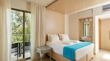 The Island Hotel