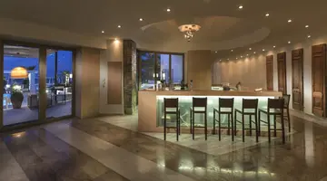 THE ISLAND HOTEL
