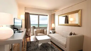 The Island Hotel