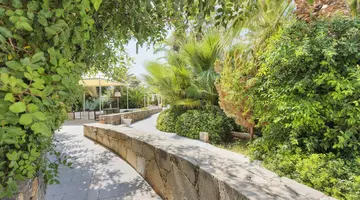 THE ISLAND HOTEL