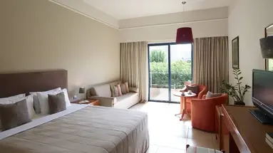 THE IXIAN GRAND & ALL SUITES