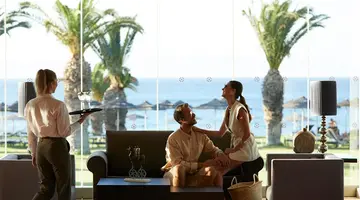 THE IXIAN GRAND & ALL SUITES