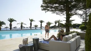 THE IXIAN GRAND & ALL SUITES