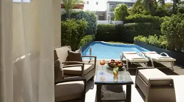 THE IXIAN GRAND & ALL SUITES