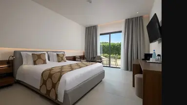 THE IXIAN GRAND & ALL SUITES