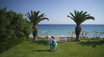 THE IXIAN GRAND & ALL SUITES