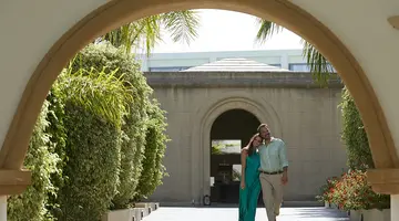 THE IXIAN GRAND & ALL SUITES