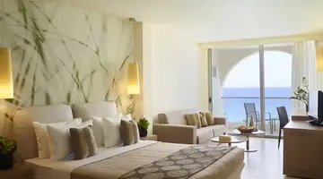 THE IXIAN GRAND & ALL SUITES