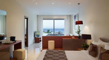 THE IXIAN GRAND & ALL SUITES
