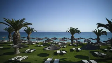 THE IXIAN GRAND & ALL SUITES