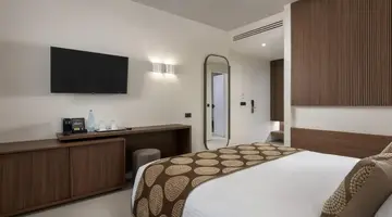 The Ixian Grand and All Suites