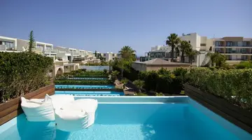 The Ixian Grand and All Suites