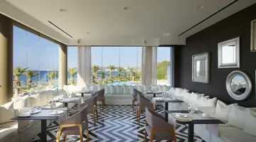 The Ixian Grand and All Suites