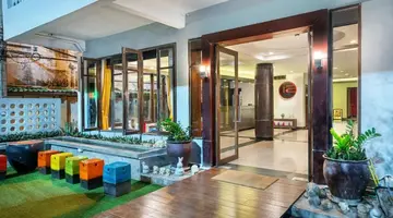 THE JOMTIEN TWELVE