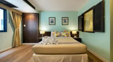 THE JOMTIEN TWELVE