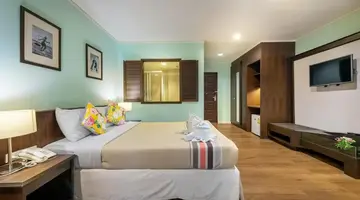 THE JOMTIEN TWELVE