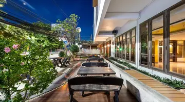 THE JOMTIEN TWELVE