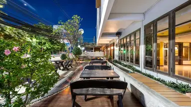 THE JOMTIEN TWELVE