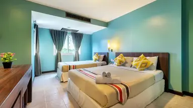THE JOMTIEN TWELVE