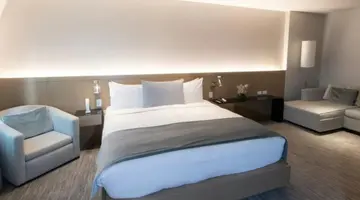The Knickerbocker Hotel