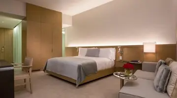 The Knickerbocker Hotel